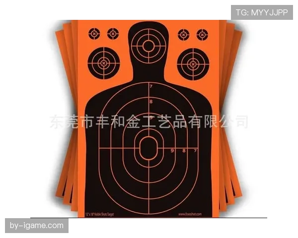 史梦瑶每天雷打不动五点起床练枪，手机相册里全是靶纸，连约会都约在射击馆